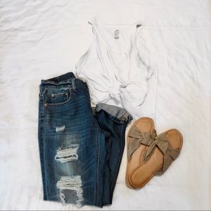 Distressed boyfriend jeans